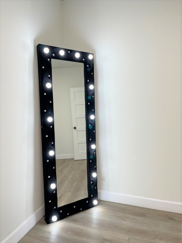 PRINCESS BLACK FLOOR MIRROR