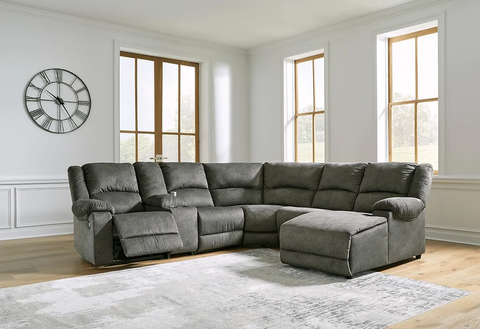 Ashley 30402 Benlocke - Sectional